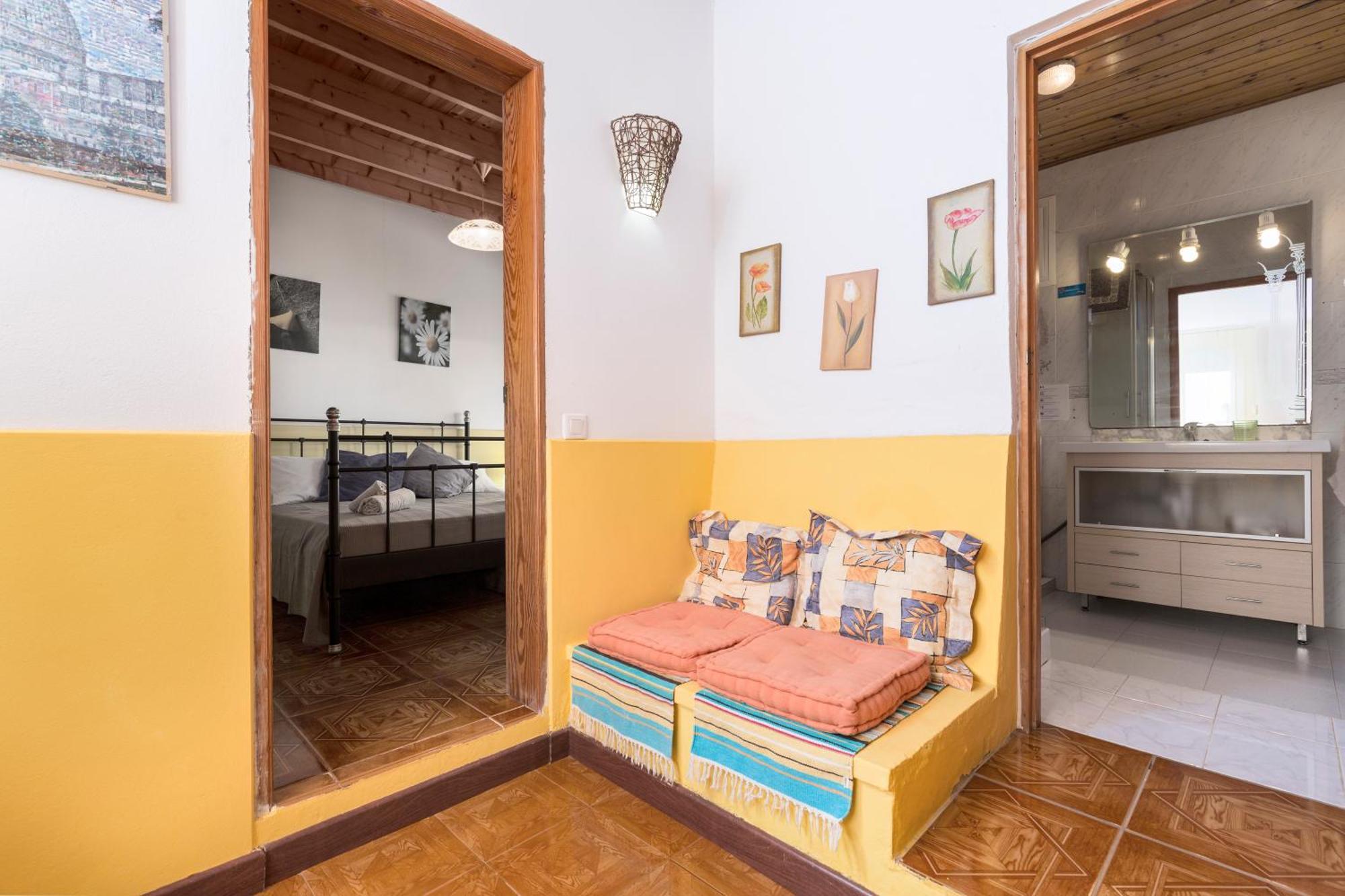 Home2Book Quiet Villa With Private Pool Triquivijate Exterior foto